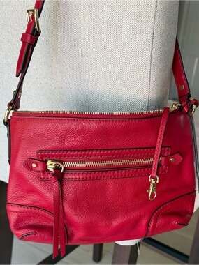Michael Kors Red Leather Shoulder Bag – Gold Hardware ❤️
